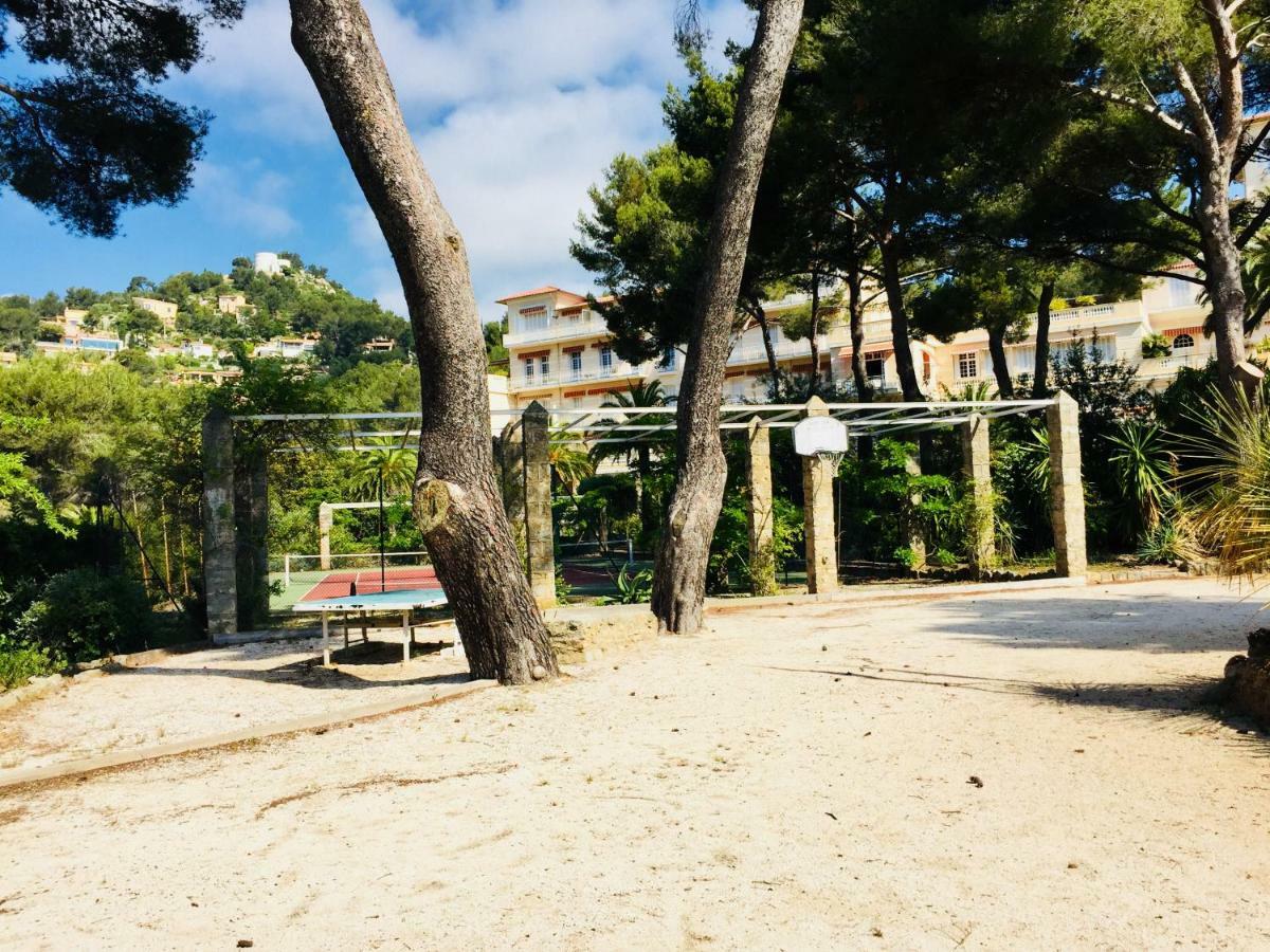 Studio 4 Personnes Avec Piscine, Tennis Apartment Hyeres Ngoại thất bức ảnh