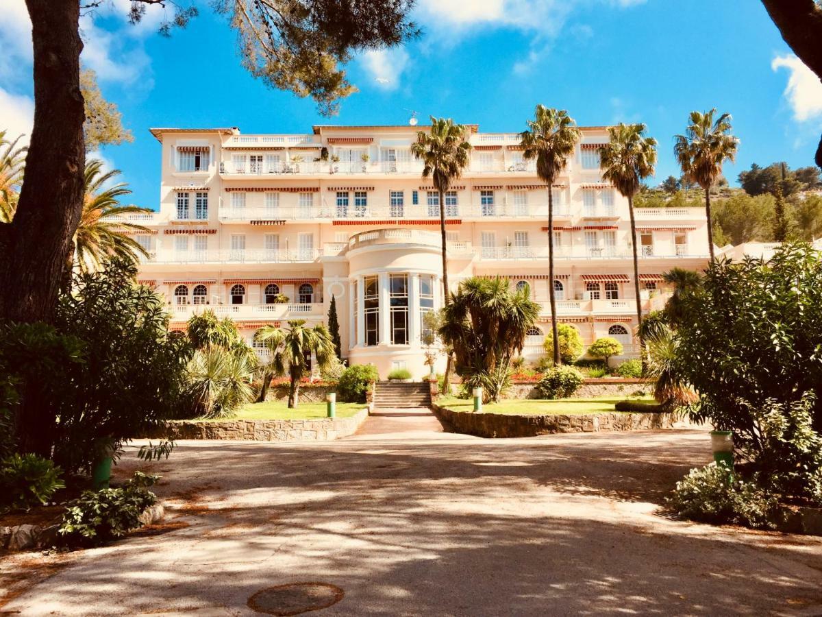 Studio 4 Personnes Avec Piscine, Tennis Apartment Hyeres Ngoại thất bức ảnh