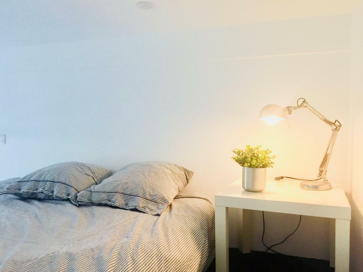 Studio 4 Personnes Avec Piscine, Tennis Apartment Hyeres Ngoại thất bức ảnh