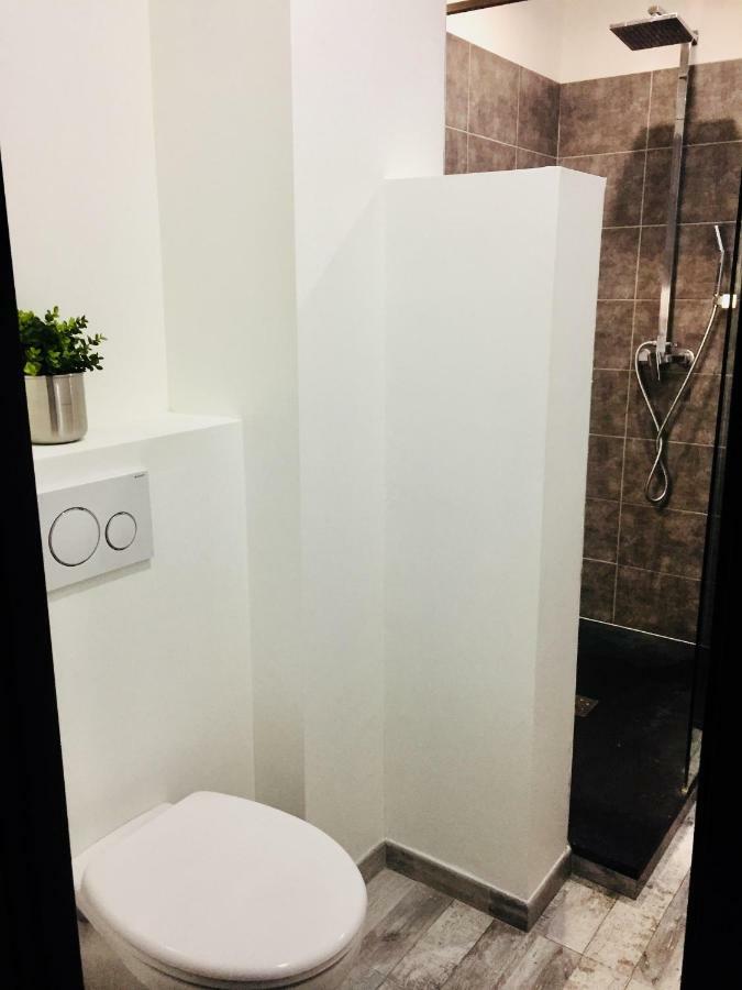 Studio 4 Personnes Avec Piscine, Tennis Apartment Hyeres Ngoại thất bức ảnh