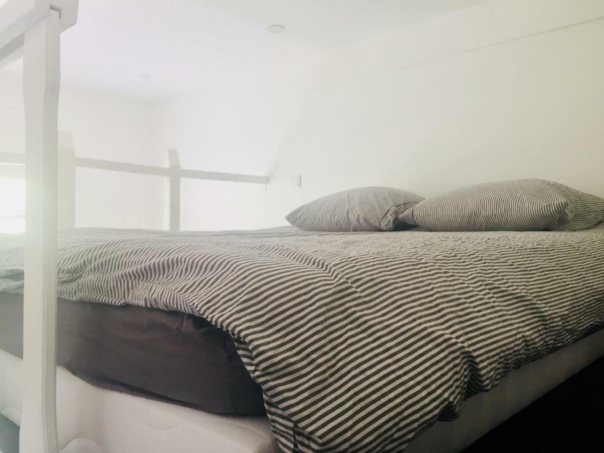 Studio 4 Personnes Avec Piscine, Tennis Apartment Hyeres Ngoại thất bức ảnh